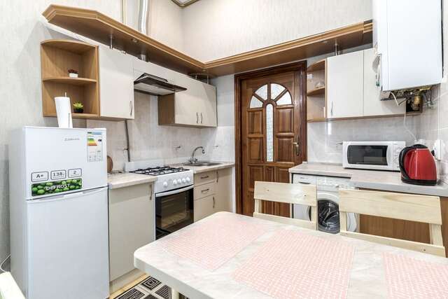 Апартаменты Chornovola blue apartment Львов-14
