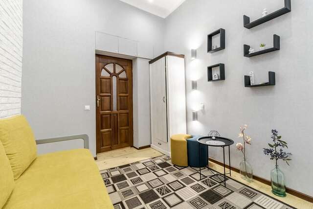 Апартаменты Chornovola blue apartment Львов-9